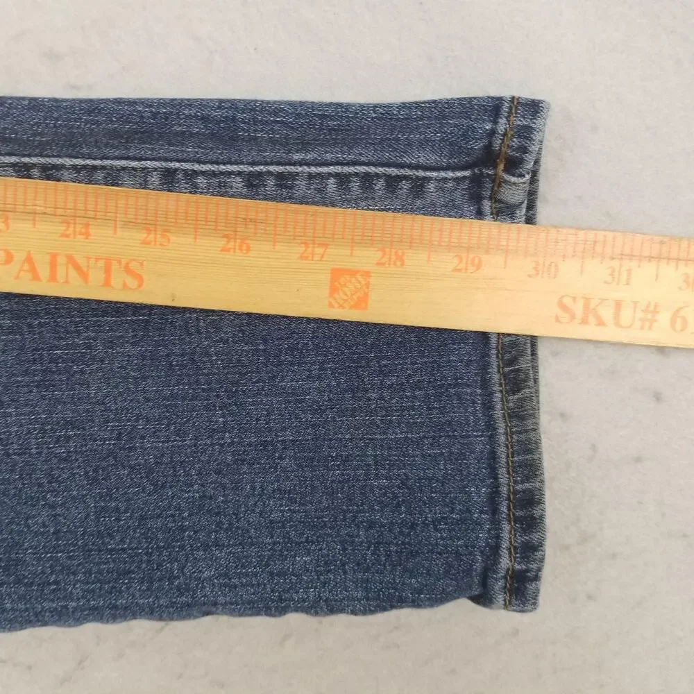 Lee brand item